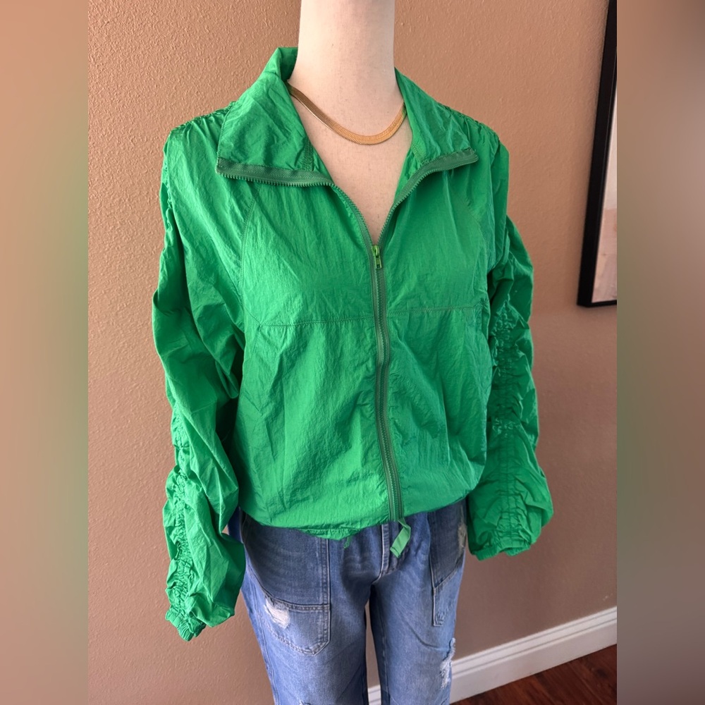 Women's Green Windbreaker Jacket - Picture 3 of 9